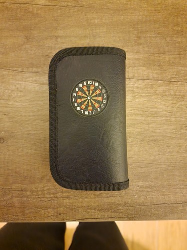 Medium darts case fits two - darts,